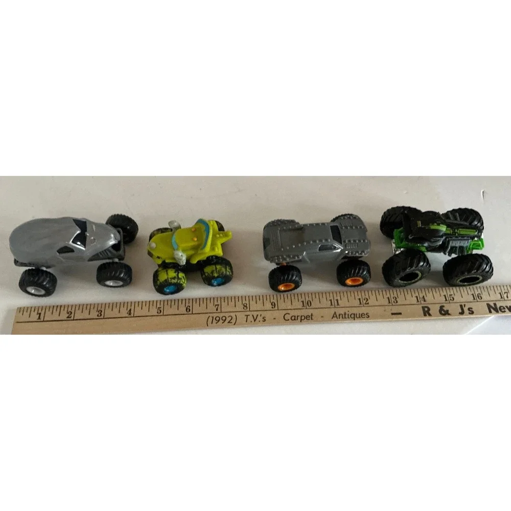 Hot Wheels Monster Jam Truck Lot Spider-Man Grave Digger Small Scale Toy Truck